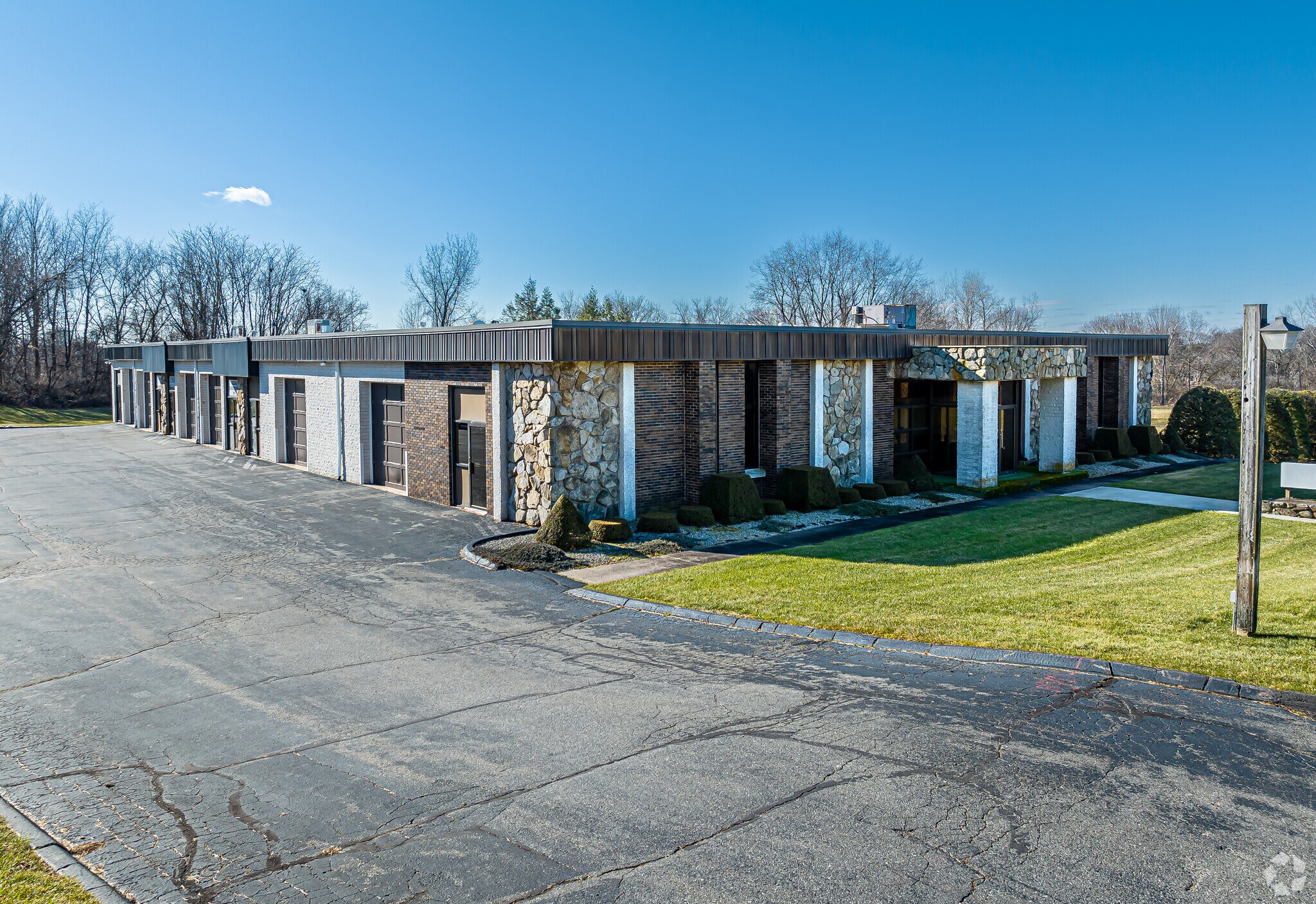 7 Industrial Dr, Ellington, CT for lease Building Photo- Image 1 of 5