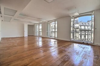 23 Rue Chauchat, Paris for lease Building Photo- Image 2 of 23
