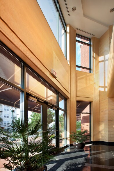 19873 Century Blvd, Germantown, MD for lease - Lobby - Image 3 of 5