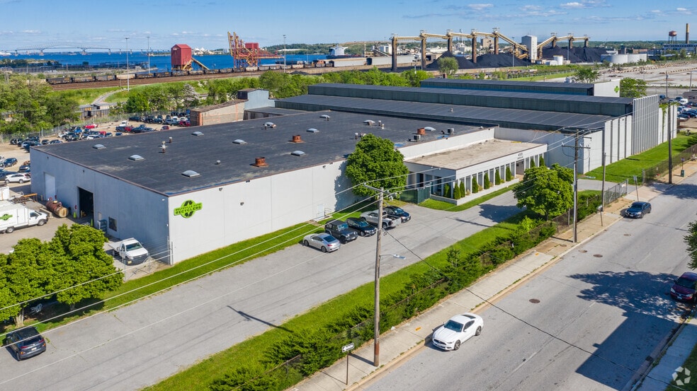 4101-4221 Curtis Ave, Baltimore, MD for lease - Primary Photo - Image 1 of 11