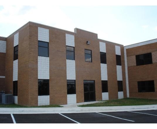 240-254 Airport Rd, Winchester, VA à vendre - Photo du bâtiment - Image 2 de 19