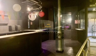 Plus de détails pour Multi-résidentiel à vendre