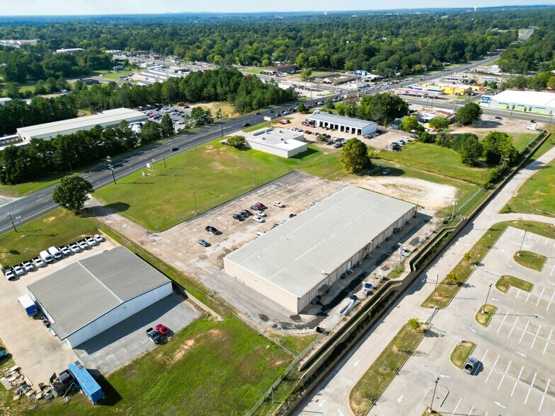 440 N Eastman Rd, Longview, TX à louer - Aérien - Image 2 de 11
