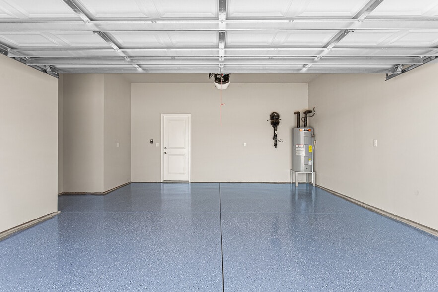 2325-2385 Tribek Ct, Burlington, NC à vendre - Photo du bâtiment - Image 3 de 17