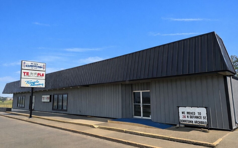 1405-1409 S Defiance St, Archbold, OH for lease - Building Photo - Image 3 of 5