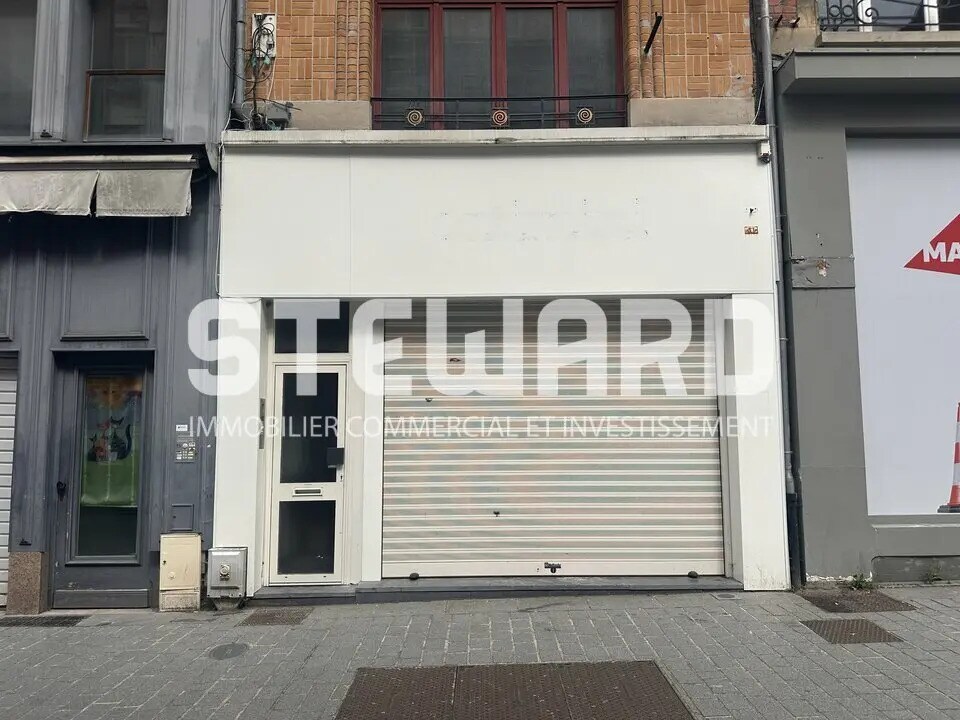 Retail in Lille for lease Building Photo- Image 1 of 16