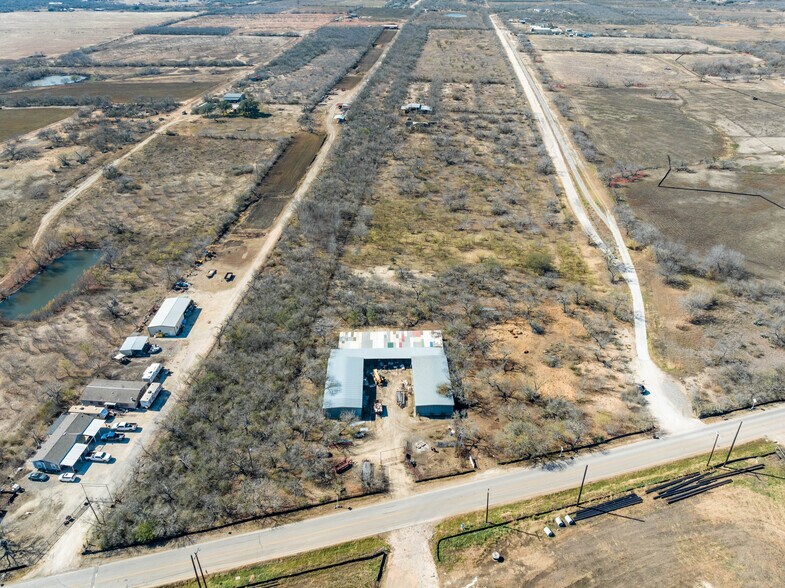 7821 Gardner rd, San Antonio, TX à vendre - Photo du bâtiment - Image 3 de 14