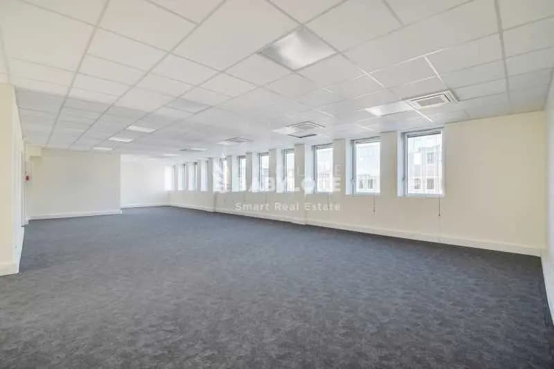 Office in Malakoff for lease Interior Photo- Image 1 of 3