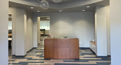 7050 N Palm Ave, Fresno, CA for lease Interior Photo- Image 1 of 7