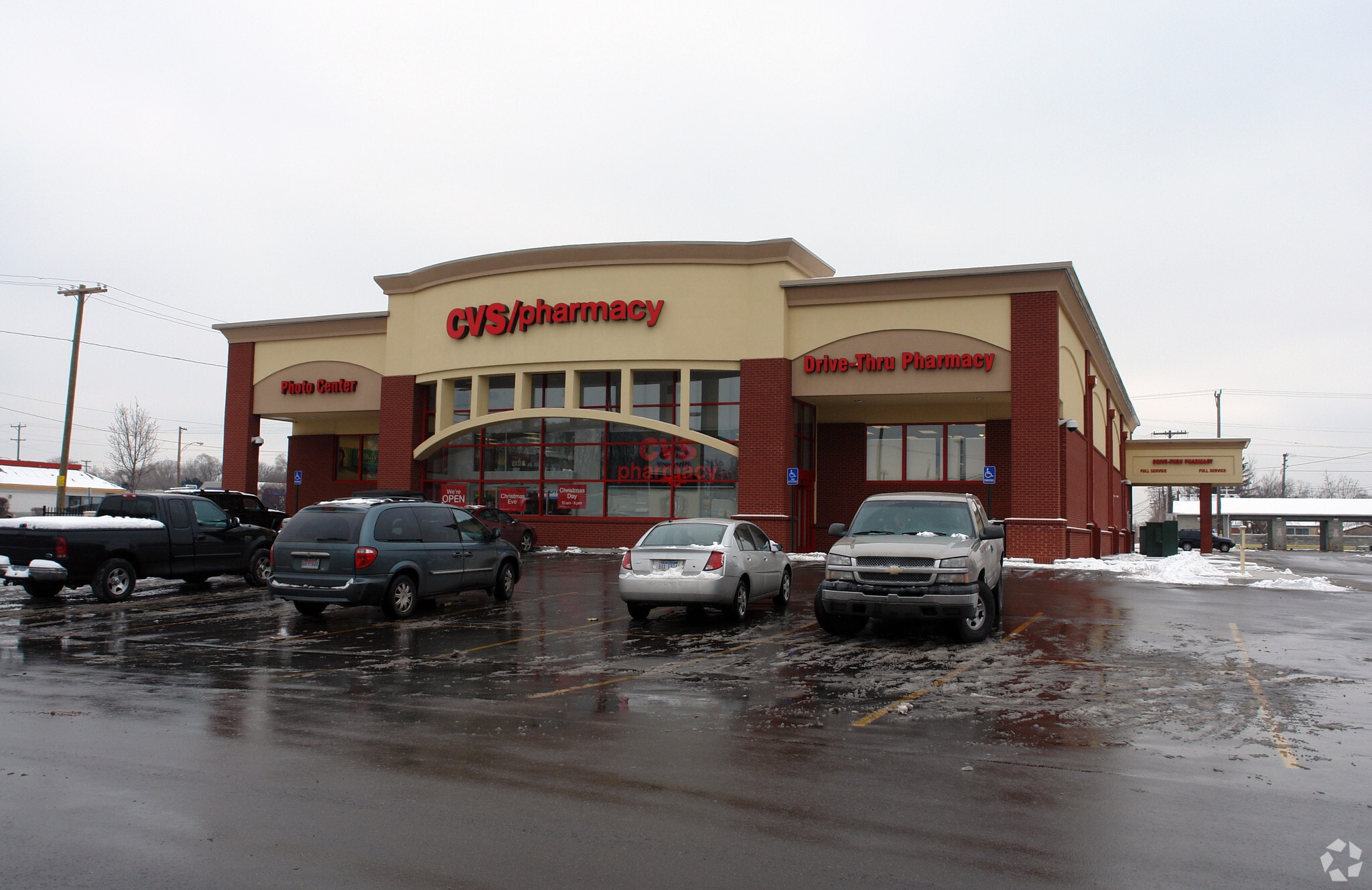 15521-15573 W 7 Mile Rd, Detroit, MI for lease Primary Photo- Image 1 of 5