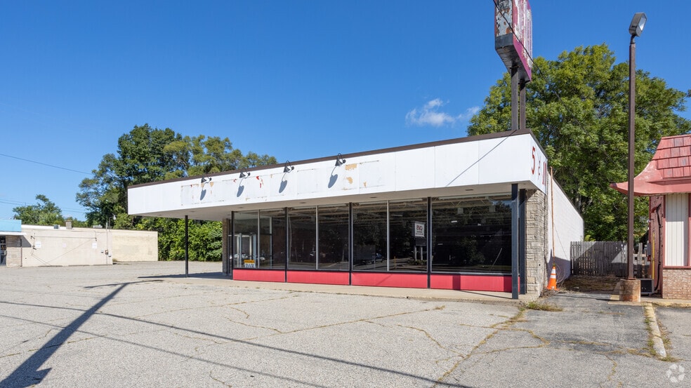 815 36th St SW, Grand Rapids, MI à louer - Photo du bâtiment - Image 3 de 8