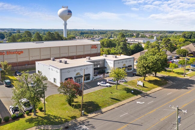 Plus de détails pour 129 Williamson Rd, Mooresville, NC - Commerce de détail à louer