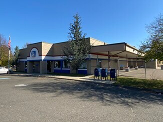 Plus de détails pour 2253 Fairfield Ave, Bridgeport, CT - Commerce de détail à louer