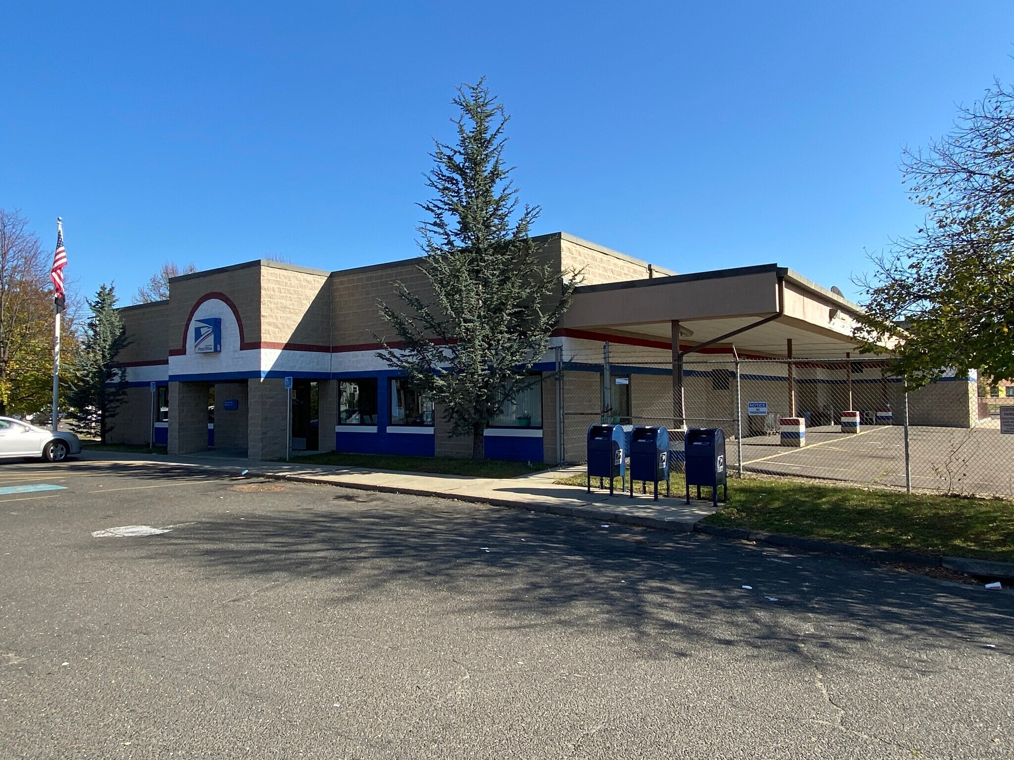 2253 Fairfield Ave, Bridgeport, CT à louer Photo du bâtiment- Image 1 de 4