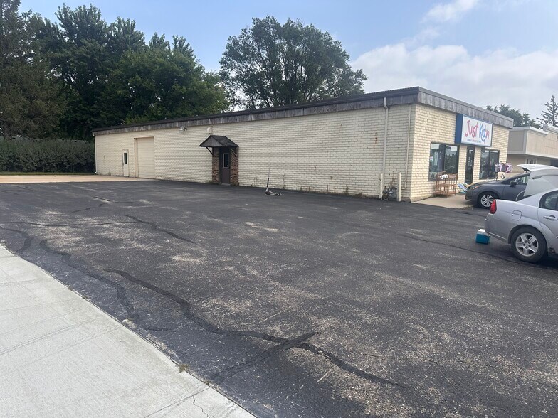 207 10th St SW, Spencer, IA for lease - Building Photo - Image 2 of 2