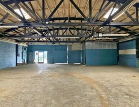 36 E Palm Ave, Burbank, CA à louer Photo intérieure- Image 2 de 9