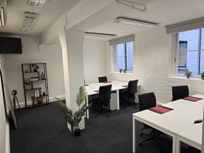 10 Whites Row, Londres à louer Photo intérieure- Image 2 de 4