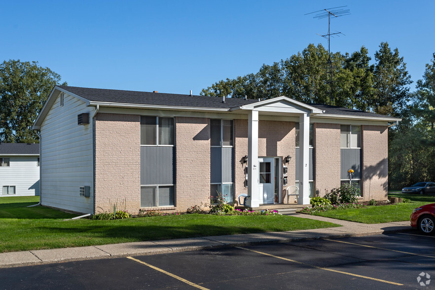 5075 Brady St, Swartz Creek, MI for sale - Primary Photo - Image 1 of 1