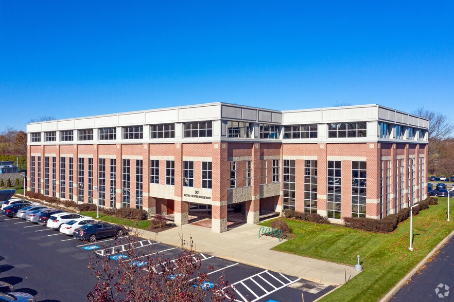 301 Metro Center Blvd, Warwick, RI à louer - Photo du bâtiment - Image 2 de 10
