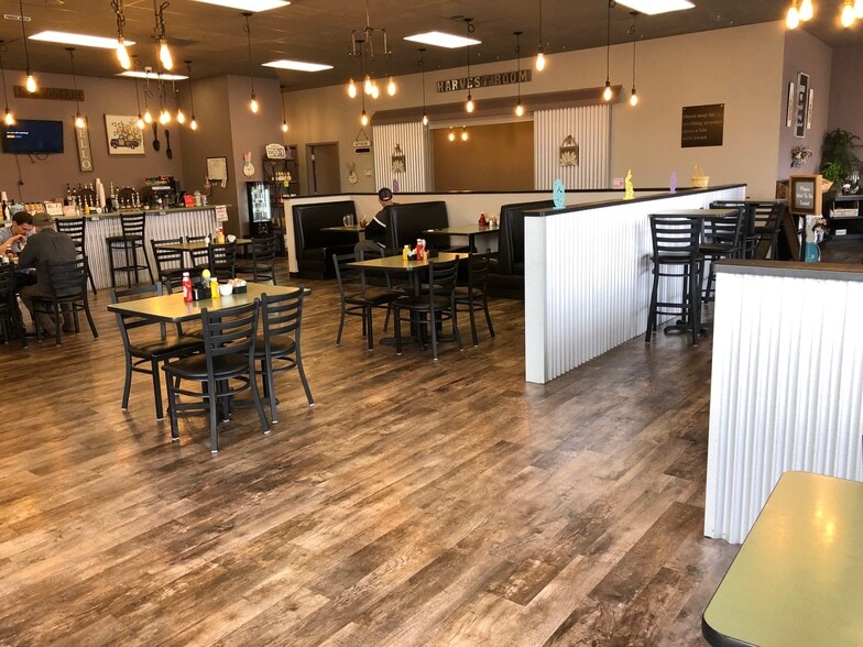 2726 11th St, Niles, MI for lease - Interior Photo - Image 3 of 11