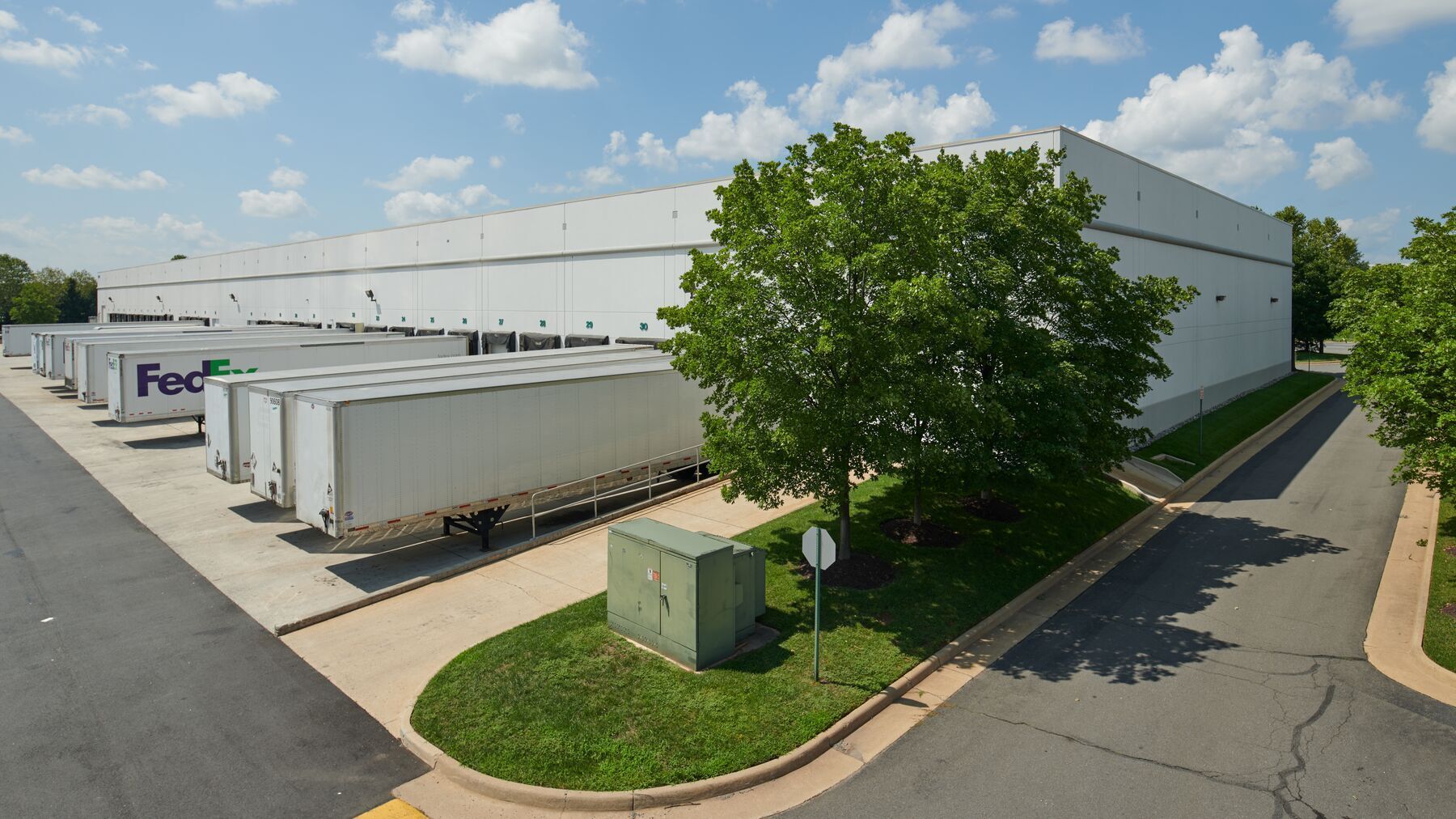 45065 Old Ox Rd, Dulles Town Center, VA for lease Building Photo- Image 1 of 7
