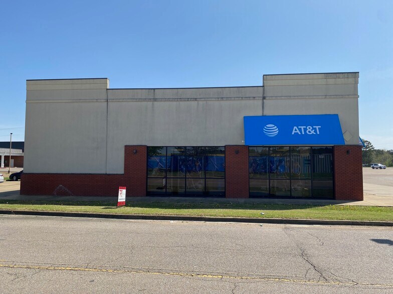 213 Walmart Cir, Booneville, MS à vendre - Photo du bâtiment - Image 3 de 9
