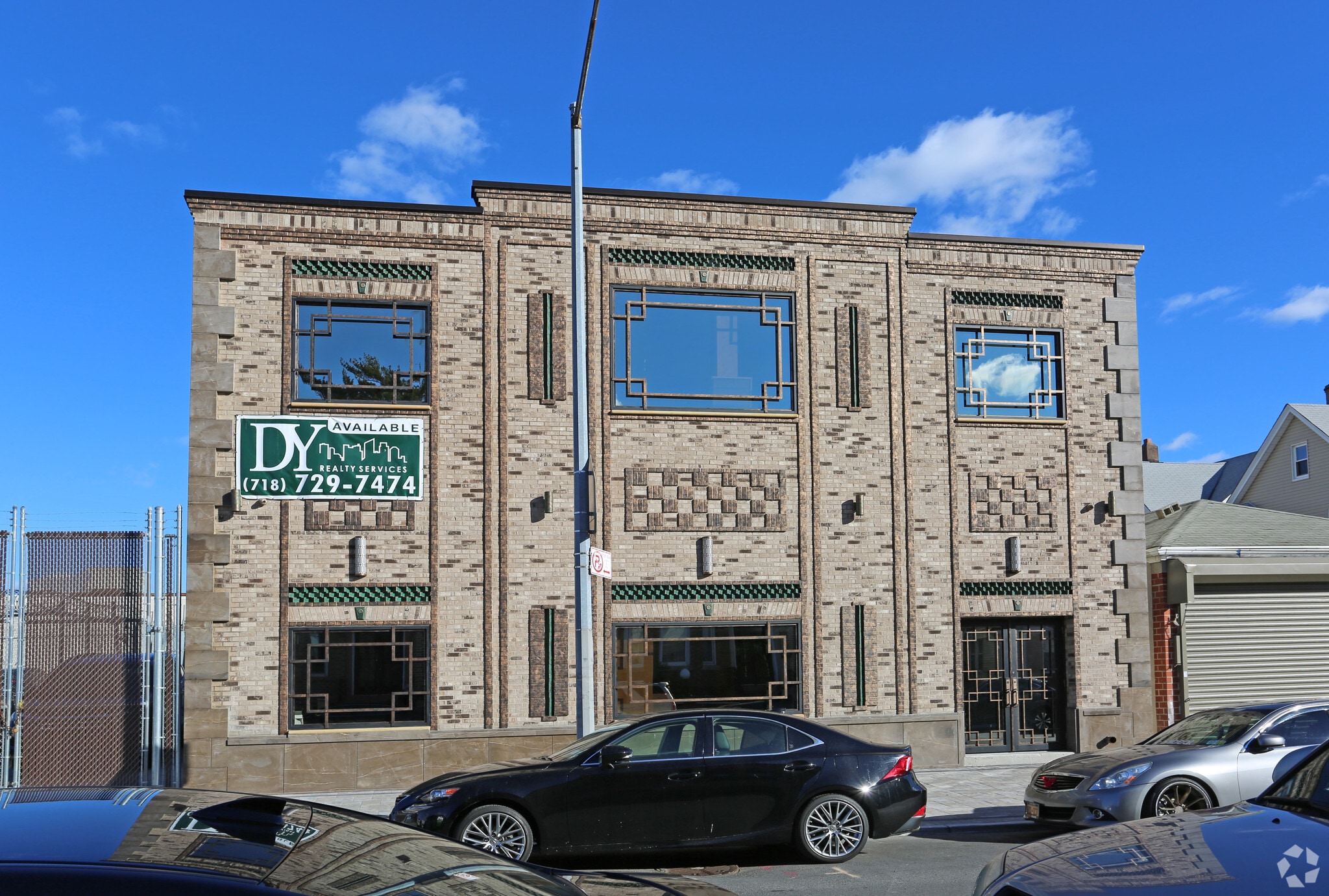 8785 139th St, Jamaica, NY à louer Photo du bâtiment- Image 1 de 5