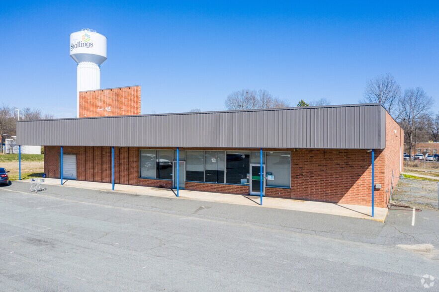 2725 Old Monroe Rd, Matthews, NC à louer - Photo du bâtiment - Image 3 de 26