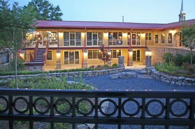 Plus de détails pour 178 E Crogan St, Lawrenceville, GA - Commerce de détail à louer