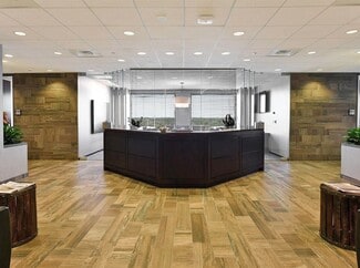 More details for 1901 N Roselle Rd, Schaumburg, IL - Coworking for Lease