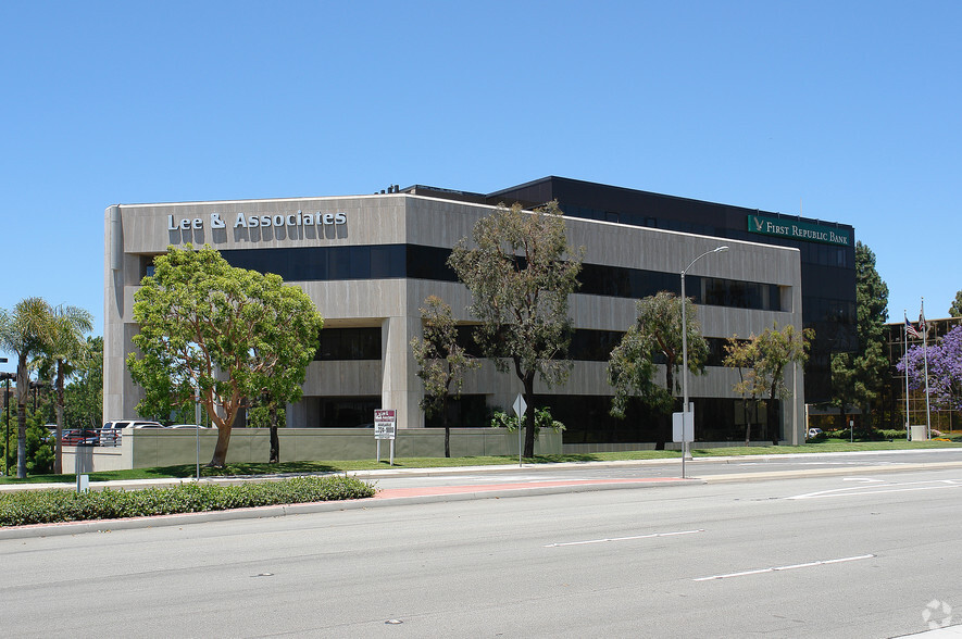 3991 MacArthur Blvd, Newport Beach, CA for lease - Primary Photo - Image 1 of 2