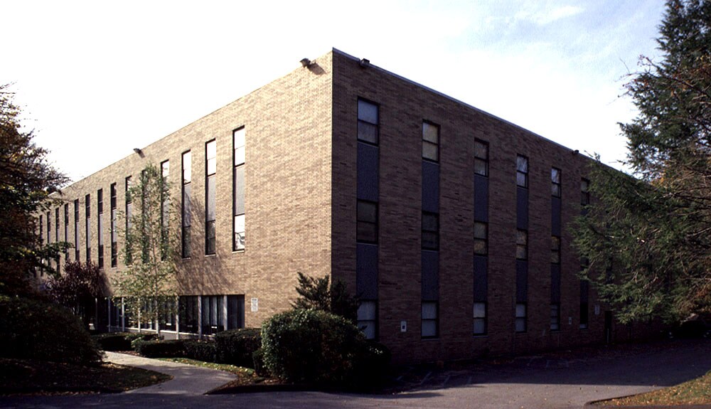 1 Campus Dr, Pleasantville, NY à vendre Photo du bâtiment- Image 1 de 10