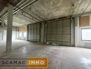 Flex in Lisses for lease Interior Photo- Image 1 of 6