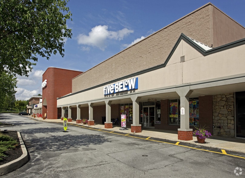 115-125 E Swedesford Rd, Wayne, PA for lease - Building Photo - Image 3 of 14