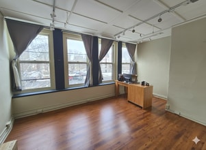 110 Main St, Northampton, MA for lease Interior Photo- Image 1 of 3
