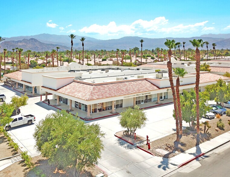77734 Country Club Dr, Palm Desert, CA à louer - Photo du bâtiment - Image 1 de 2