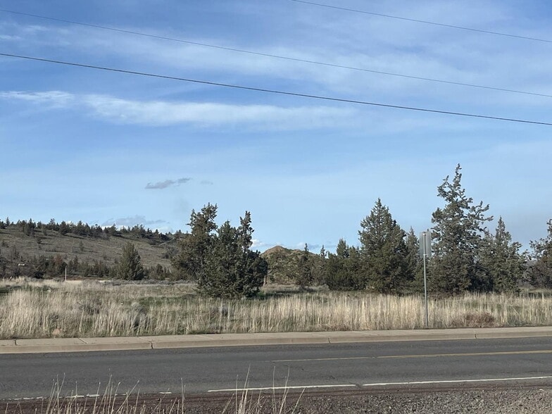 TL500 SW Belmont Ln, Madras, OR for sale - Building Photo - Image 1 of 14
