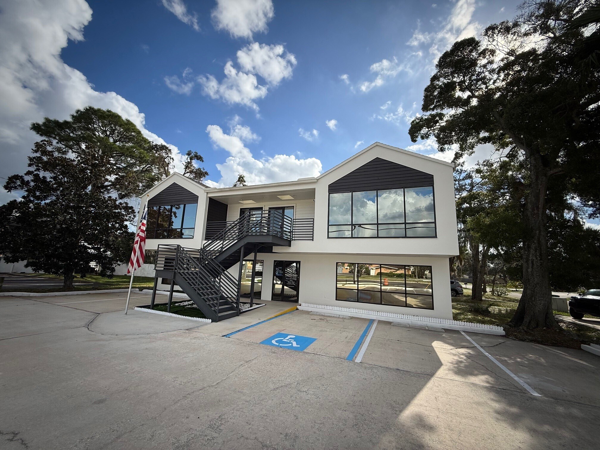 47 W New Haven Ave, Melbourne, FL à vendre Photo principale- Image 1 de 18