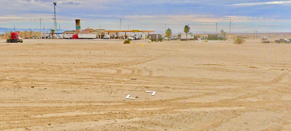 2086 Loop Dr, Salton City, CA for sale - Building Photo - Image 3 of 9