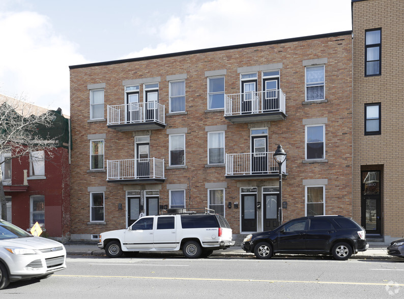 2806-2818 Rue Hochelaga, Montréal, QC for sale - Building Photo - Image 2 of 2