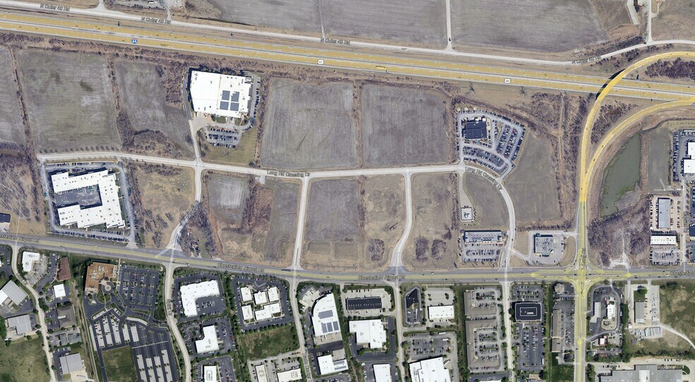 Long Road Crossing Dr & N Trade Center, Chesterfield, MO for sale - Aerial - Image 1 of 2