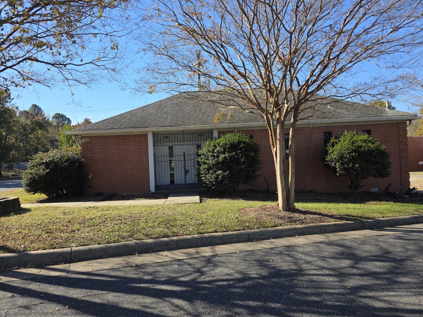 700 S Railroad Ave, Kings Mountain, NC à louer Photo du bâtiment- Image 1 de 8