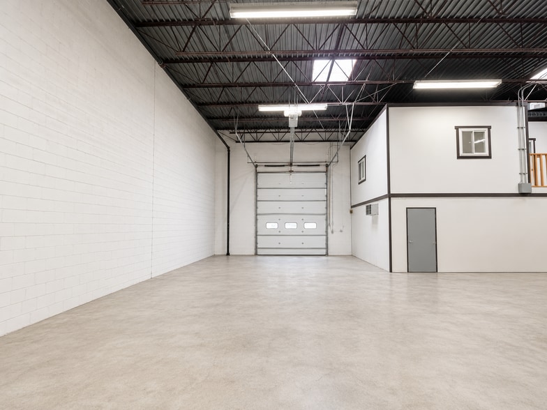 771 Creek Rd, Bellmawr, NJ for lease - Interior Photo - Image 3 of 5