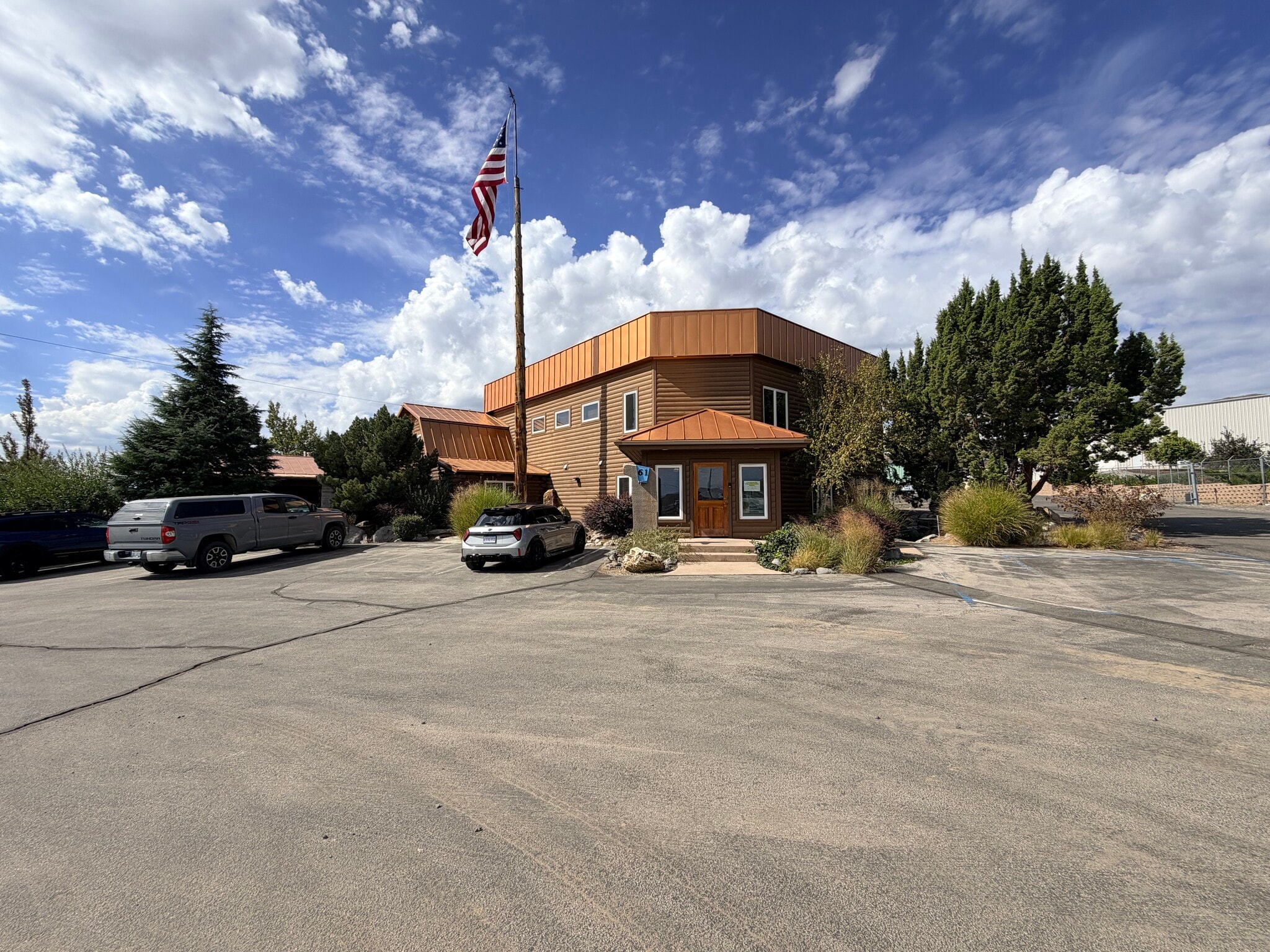 61 Industrial Pky, Carson City, NV for lease Primary Photo- Image 1 of 16