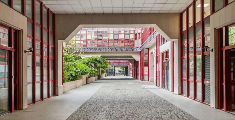 Bureau dans Paris à vendre - Photo du bâtiment - Image 1 de 8