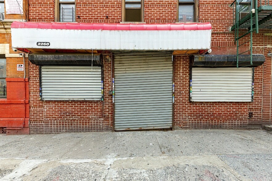 2260 Washington Ave, Bronx, NY for lease - Building Photo - Image 2 of 2