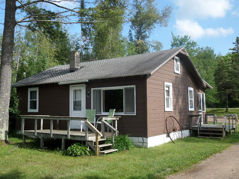 507 Shariden Dr, Pelican Lake, WI à vendre - Photo du b timent - Image 2 de 11