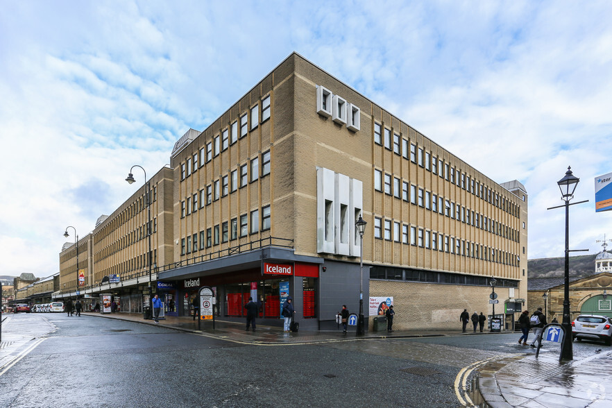 Market St, Halifax for lease - Primary Photo - Image 1 of 10