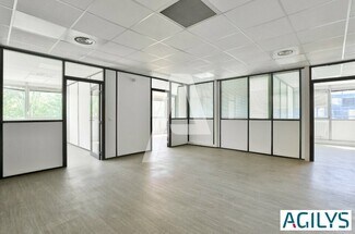 Plus de détails pour 3-7 Avenue Des Frères Lumiers, Villiers-sur-Marne - Bureau, Local d'activités à louer