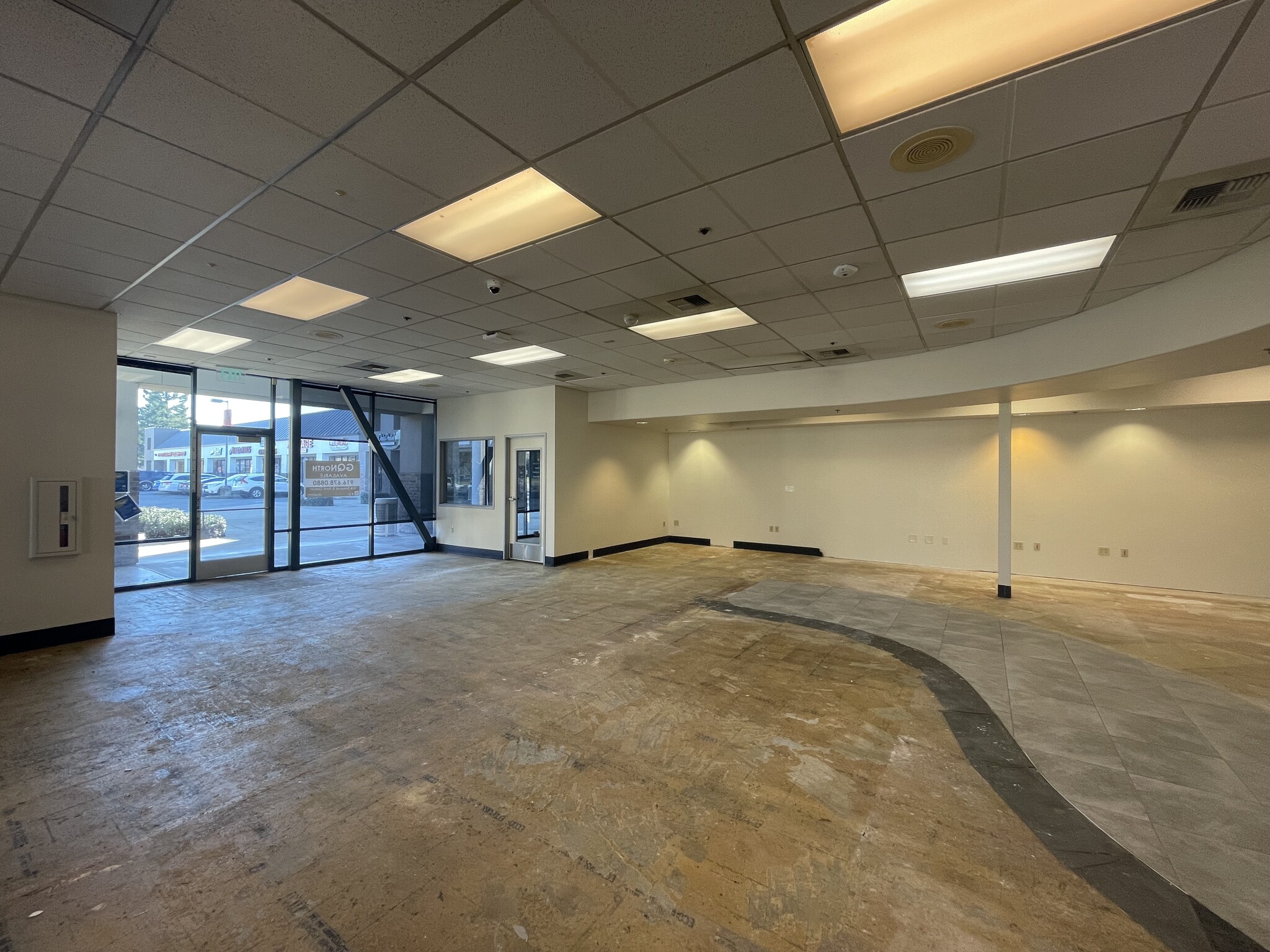 2550 W El Camino Ave, Sacramento, CA for lease Interior Photo- Image 1 of 1
